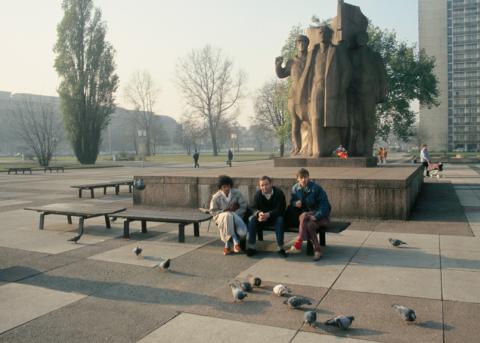 Strassenszene in Dresden, März 1986