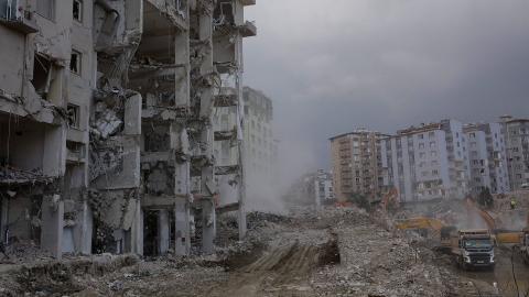 Zerstörte Häuser in Antakya
