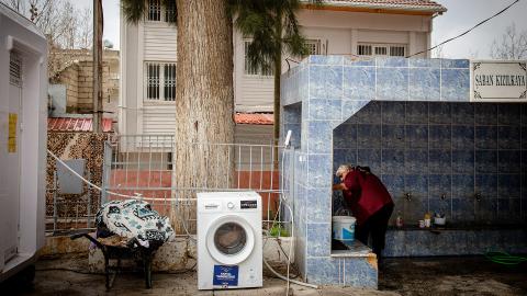 improvisierte Waschküche in der Selman-Nasır-Eskiocak-Grundschule im Viertel Harbiye der Stadt Antakya