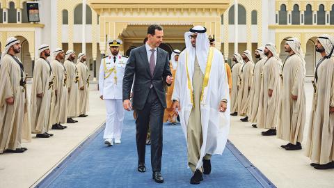 Baschar al-Assad am 19. März bei einem Treffen mit Scheich Mohammed bin Sajed al-Nahjan, dem Präsidenten der Vereinigten Arabischen Emirate, in Abu Dhabi
