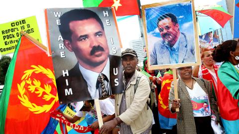 Demonstration von Anhänger:innen des eritreischen Autokraten Isayas Afewerki 2015 in Genf