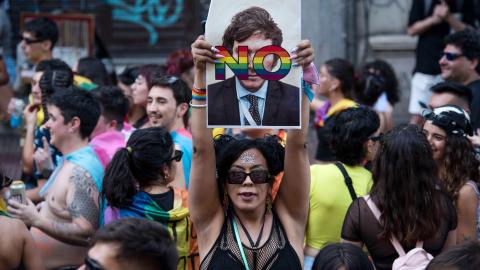 Protest gegen Präsidentschaftskandidat Javier Milei an der LGBTIQ+-Pride in Córdoba