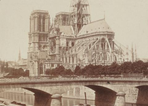 Bau des Spitzturms des Notre-Dame in Paris um 1860