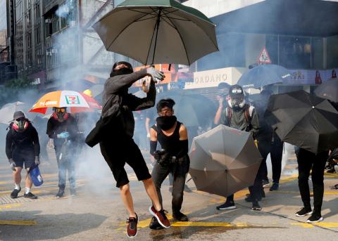 Szene an einer Demonstration in Hongkong