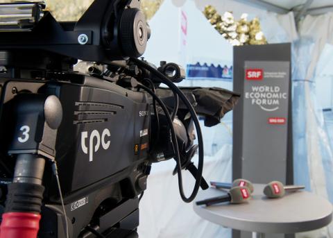 Symbolbild: Videokamera des Schweizer Fernsehen am WEF