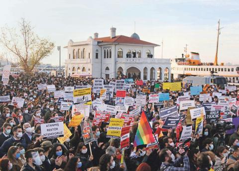 StudentInnen demonstrieren am 7. Januar in Istanbul
