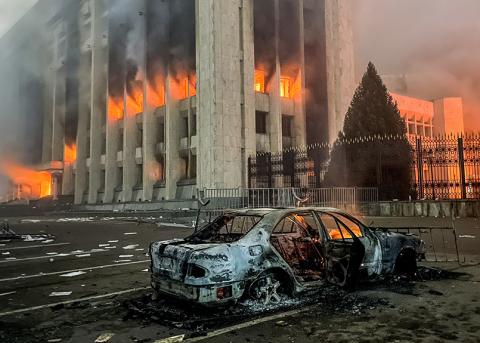 brennende Präsidentenresidenz in Almaty am 5. Januar
