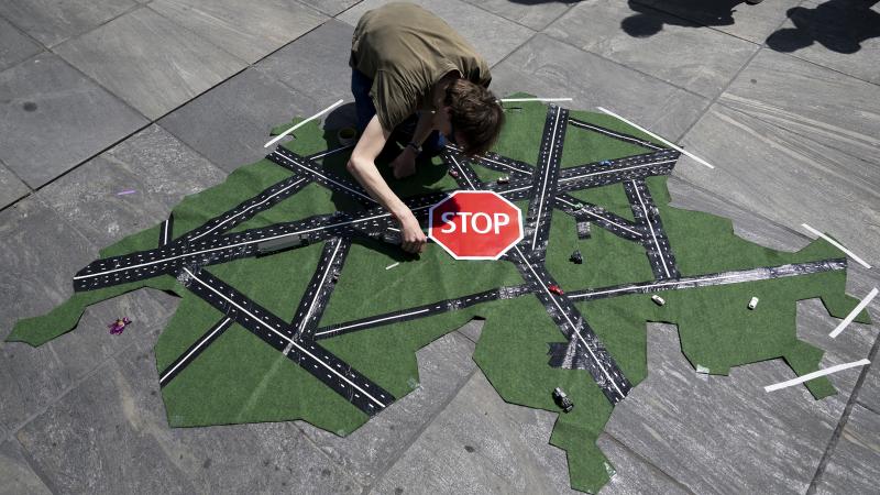 Aktion gegen den Ausbau von Autobahnen Ende Mai in Bern