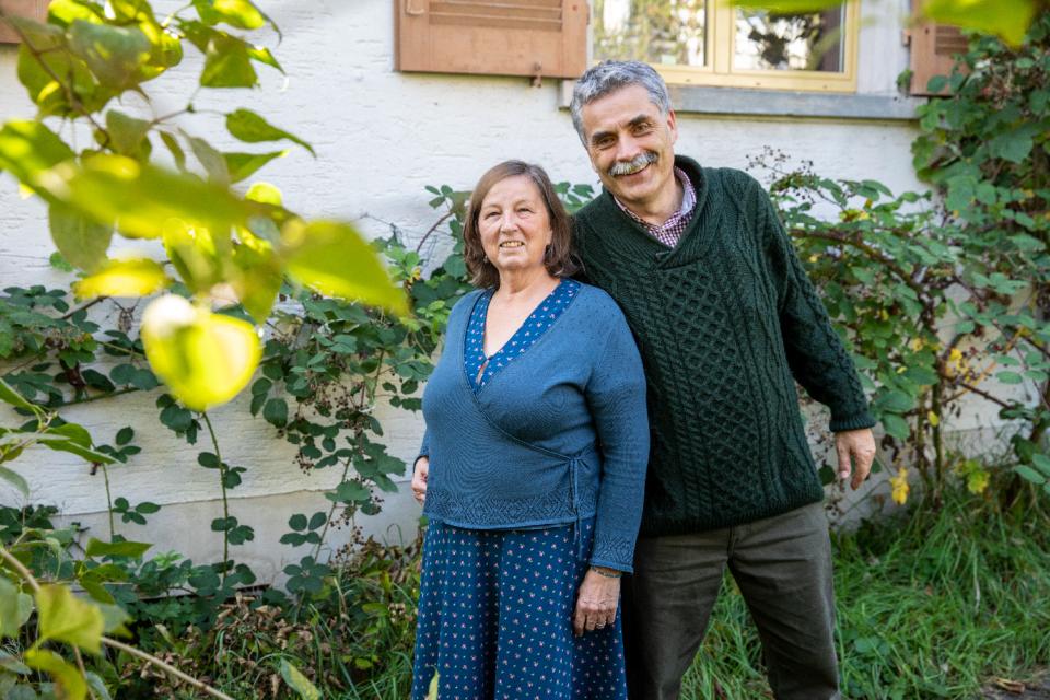 Toni Grüter mit seiner Frau Eve­line Marquis in Läufelfingen