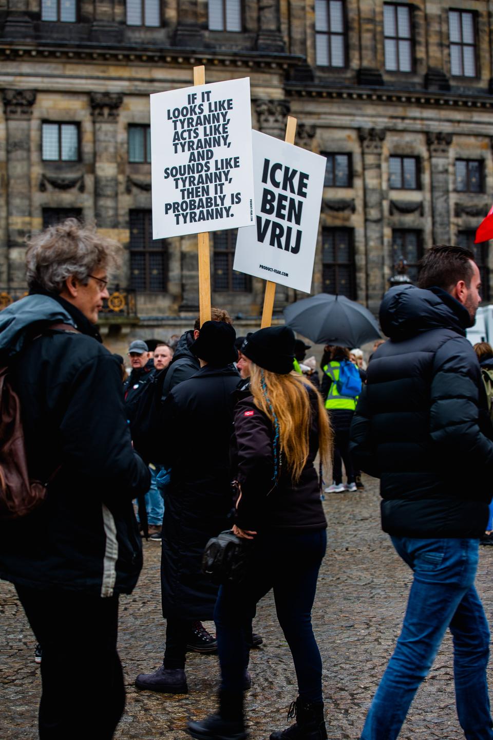 zum «Tag der menschlichen Verbindung» demonstrieren Anfang November in Amsterdam rund tausend Leute