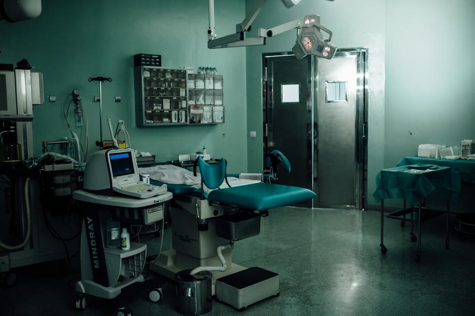 Behandlungsraum in einer Reproduktions­klinik in Spanien