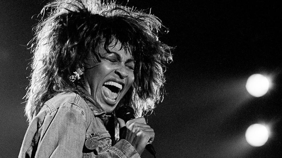 Tina Turner bei einem Auftritt in Rotterdam 1985