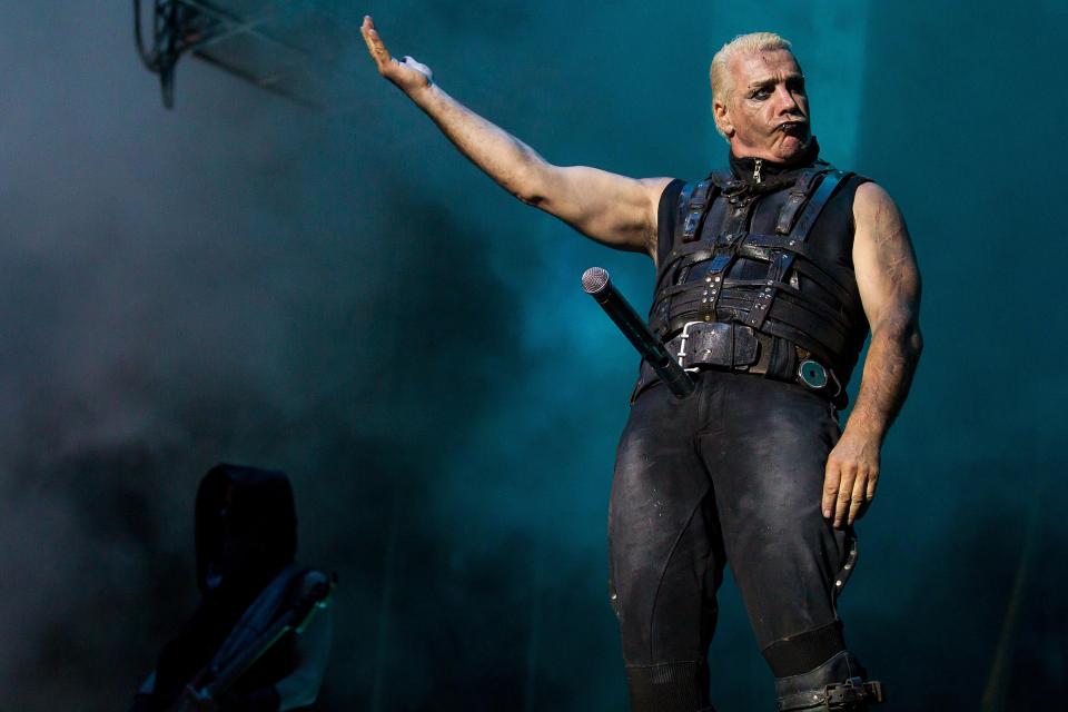 Till Lindemann vor zehn Jahren an einem Rammstein-Konzert in Schweden