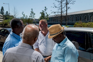  Aria Jabbarpour und seine Taxifahrer-Kollegen in Genf